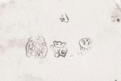 null LIÈGE 1744
Boîte à hostie en argent de forme circulaire, fermeture à baïonnette,...
