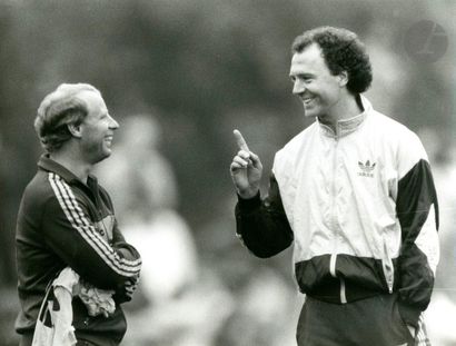 null Volker Hinz - Robert Lebeck et divers
Reportage sur Franz Beckenbauer, 1977-1988.
10...