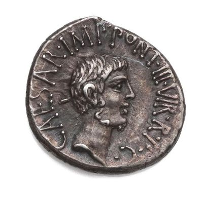 null MARC ANTOINE and OCTAVE. Denarius (41 BC).

Mark Antony's head on the right....