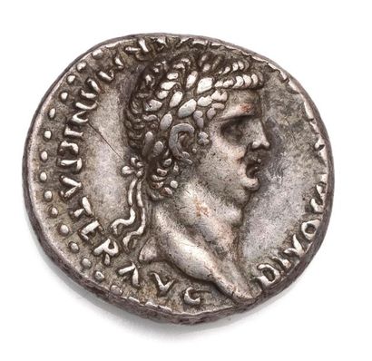 null NERON et CLAUDE. Didrachme colonial. Césarée de Cappadoce (64).

Tête laurée...