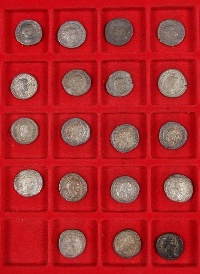 null 53 Antoninians from the end of the Roman Empire (Gordian III, Philip I, Trajan...