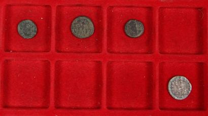 null 73 petits bronzes variés de la fin de l’Empire romain.

Joint Silique de Gratien...