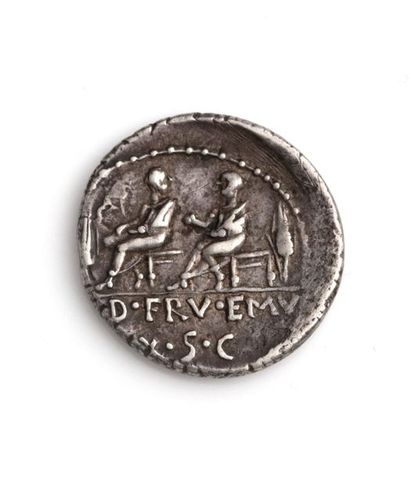 null 5 deniers de la République romaine : Calpurnia, Junia, Julia, Hosidia, Pineria.(IIe...
