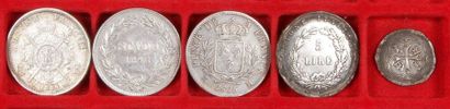 null 5 monnaies en argent :

- 2 pièces de 5 Francs en argent. Louis XVIII (1815...
