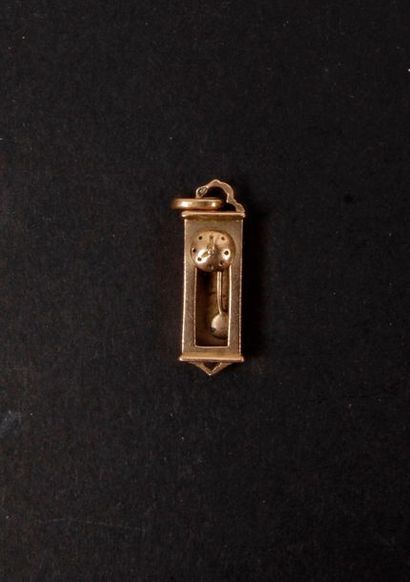 null Gold (18K) pendulum-shaped charm. Weight: 2.4
gFrench
work of the
19th cent...