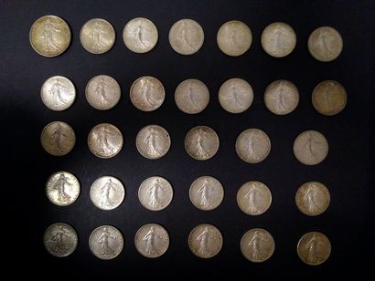 null Lot de 31 pièces de 1 Francs en argent. Type semeuse.1915 (2) - 1916 (6) - 1917...