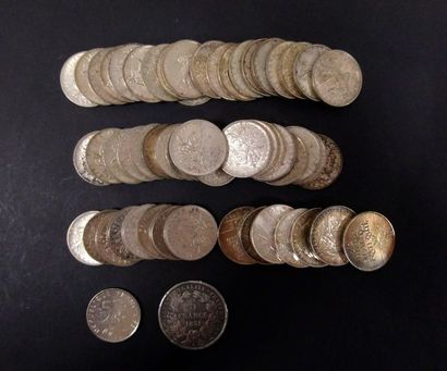 null Lot of silver coins including : - 
33 pieces of 10 Francs in
 silver. Hercules...