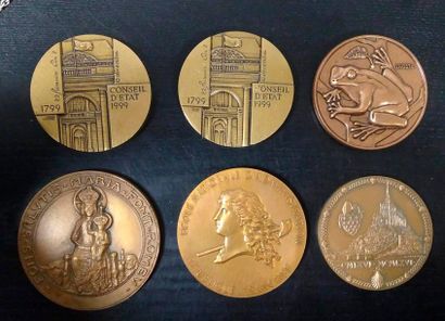 null Set of 15 medals: 
- 2 silver medals in the effigy of Brigitte Bardot and
 the...