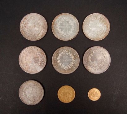 null Lot de 9 pièces, or et argent :
- 40 Lire en or. Type Nopoleone Imperatore....