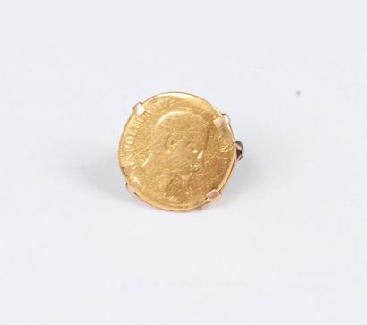 null Bague en or (14K) surmontée d'une pièce de 10 Francs en or. Type Napoléon III....