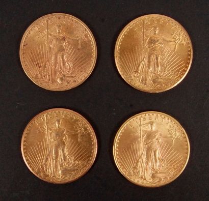 null 4 pièces de 20 Dollars en or. Type Saint Gaudens. 1922 - 1925 - 1927 (2)