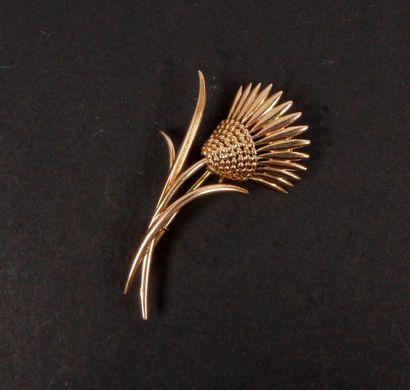 null Broche en or , fleur stylisée. Poids: 7 g