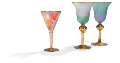 null Jean-Paul VAN LITH [French] (born in 1940) 
Set of three standing glasses with...
