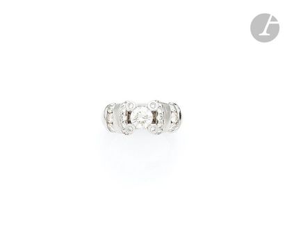null Ring in 18K (750) white gold, set with a round brilliant cut diamond set with...