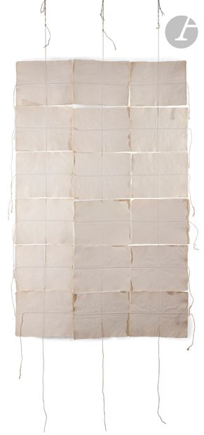 null Anne-Marie MILLIOT (1977-1985
)18 armed and assembled sheets,
1979Ambert
paper,
tissue...