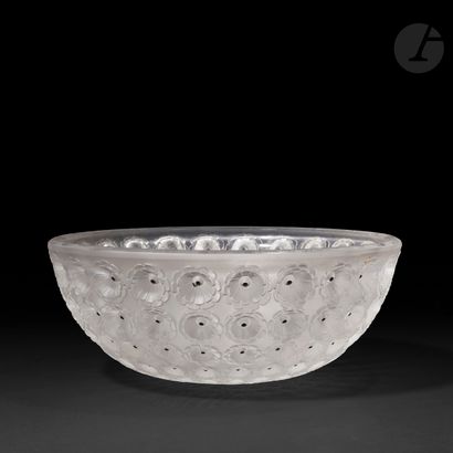 null MAISON LALIQUE D’APRÈS UN MODÈLE DE RENÉ LALIQUE (1860-1945)
Nemours, modèle...