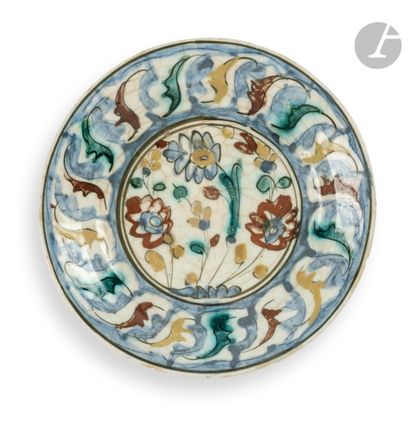 null Small dish called "Kubacha" with floral decoration, Northwest Iran, Dagestan,...