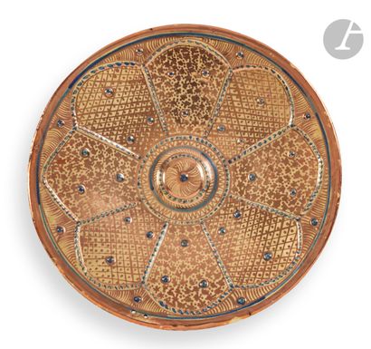 Large Hispano-Moorish lustre dish, Spain, Manises, 19th centuryCircular earthenware...