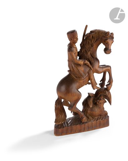  Sculpture en bois représentant un Général russe à cheval. Dans le style des sculptures...