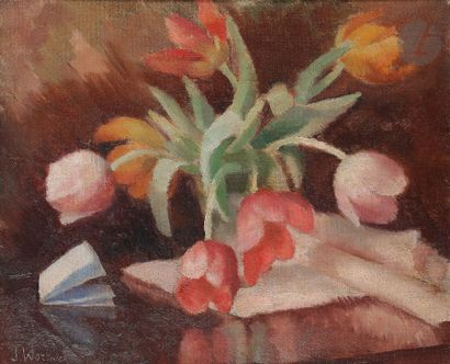  Julia WORSWICK-PASTOUKHOFF (1903-1976) Bouquet de tulipes Huile sur toile. Signée...