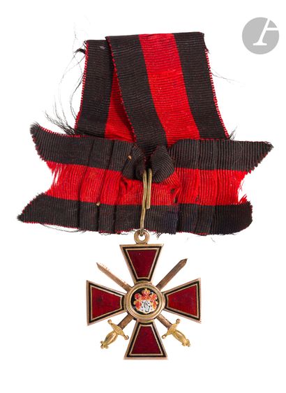  Cross of St. Vladimir of IVth class with swords and knot14 carat gold (585/1000)...