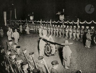 null Unidentified photographerThe funeral of
Emperor Meiji.
Tokyo, Ogawa Isshin (publisher),...