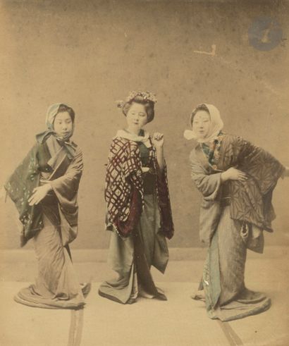 null Toraz? Tamemasa et divers
Japon, c. 1870-1880.
Musiciennes. Cérémonie du thé....