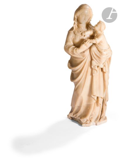 null Vierge à l’Enfant dite Vierge de Trapani en albâtre sculpté en ronde-bosse.
Italie...