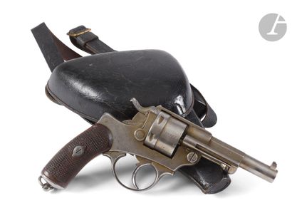 null Revolver d’ordonnance modèle 1873 S-1875, six coups, calibre 11-73 mm.
Canon...