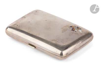 null Cigarette case in silver, gilded inside, with an enamelled German coat of arms...