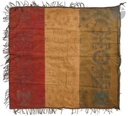 null Drapeau type 1812 du 2e régiment de carabiniers.
En drap tricolore, à décor...