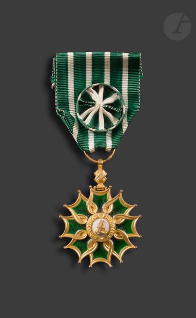 null FRANCE 
ORDER OF ARTS AND LETTERS 
Officer's Star in vermeil and enamel. Rosette...