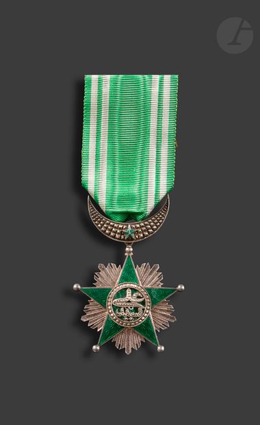 null COMOROS 
ORDER OF SAID ALI (STAR OF THE GREAT COMOROS)
Knight's star of the...