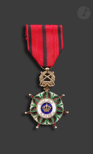  IRAQ ORDER OF THE TWO RIVERS Military Knight's Star. Vermeil and enamel (small chip...