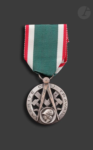 FRANCE ORDER OF MERIT OF WORK Insignia of...