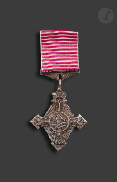 GREAT BRITAIN AIR FORCE CROSS. Silver plated...