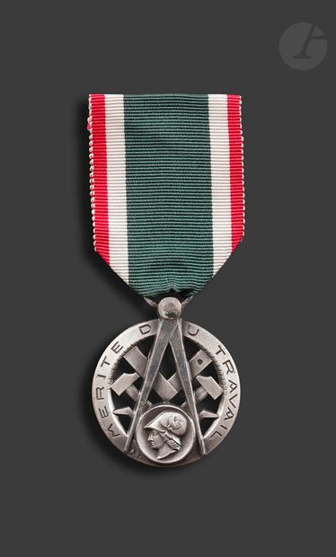 FRANCE ORDER OF MERIT OF WORK Insignia of...