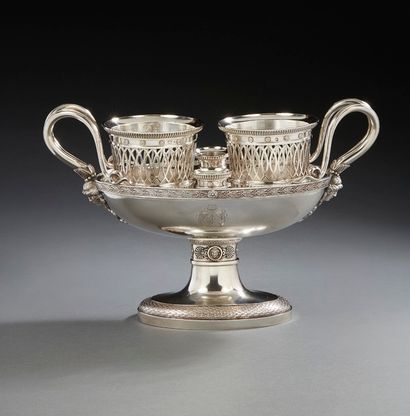 null PARIS 1809 - 1819
Oil and vinegar ewers in silver
Silversmith: Jean-Charles...