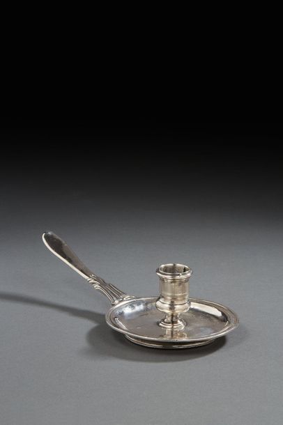 null PARIS 1733 - 1734
A hand candlestick in silver
Master silversmith: Claude-Alexis...