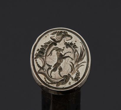 null ÉTUI A CIRE, 18th CENTURY
In silver and an octagonal shape
Master silversmith:...