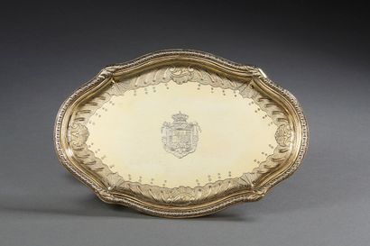 null 
STRASBOURG 1757 - 1784



Présentoir sur piédouche en vermeil, à contours unis,...