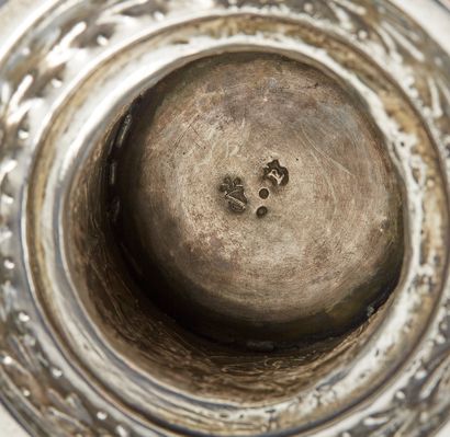 null 
STRASBOURG 1606 - 1616



Gobelet de forme légèrement conique en argent partiellement...
