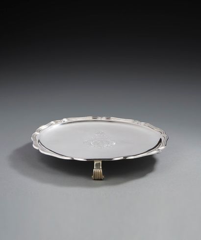null LILLE 1731 - 1733
A presentation dish in silver
Master silversmith: Pierre-Ignace...