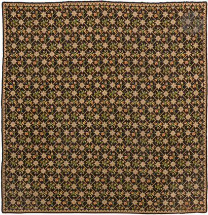 null PORTUGAL XXth century
Important carpet decorated with multiple repetitive flowers...