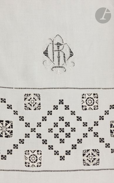 null Batch of 2 tablecloths, 3 x 2 m including 1 inlays of Venice, days Venice and...