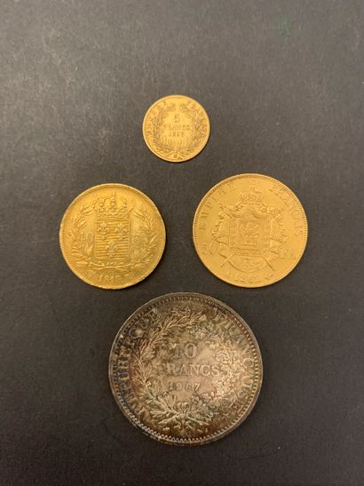 null 
Lot de 3 pièces françaises en or:

- 1 pièce de 40 Francs en or.Type Louis...