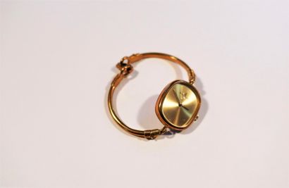 null RICHARDS ZEGER

Montre bracelet pour femme en or 18K (750), cadran doré, mouvement...