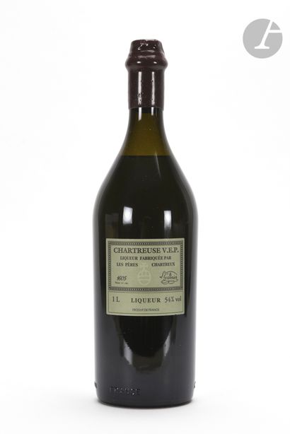 null 1 B CHARTREUSE VERTE V.E.P. 100 cl 55% (Caisse Bois d'origine) (mise 2020),...