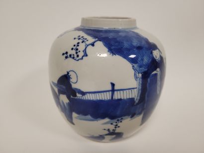 null CHINE, XIXe siècle
Pot à gingembre en porcelaine à décor bleu blanc de personnnages...