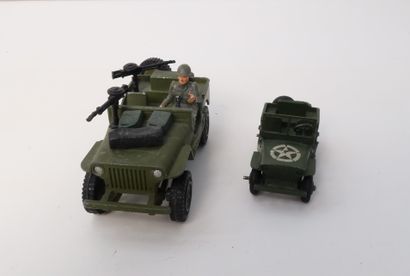 null DINKY TOYS 

Lot de 2 jeep militaires :

- Jeep US Army, ref. 153A, sans boîte...